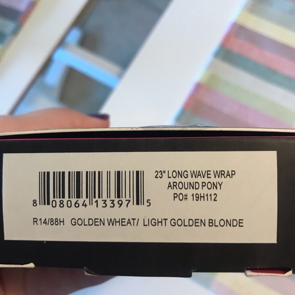 23 Inch Ponytail in Light Golden Blonde - Picture 5 of 6